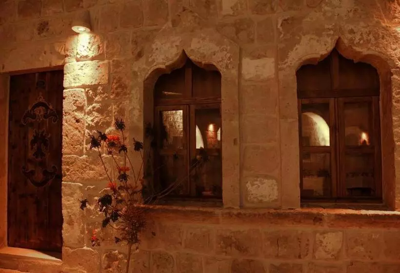 سوییت, Grand Cave Suites