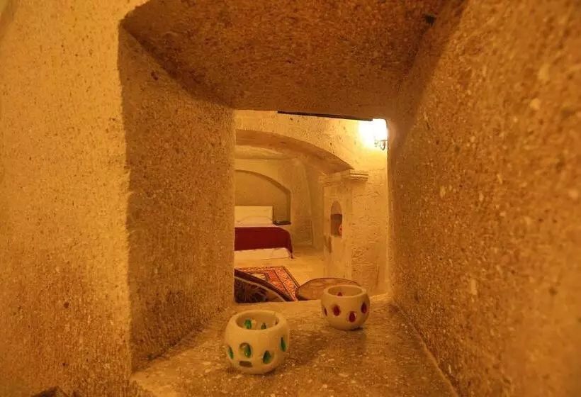 سوئیت کلاسیک, Grand Cave Suites