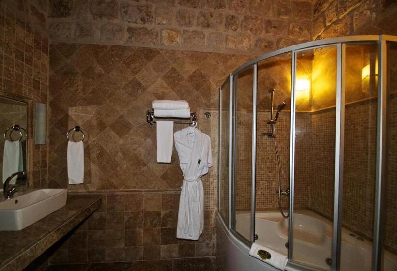 جناح كلاسيكي, Grand Cave Suites