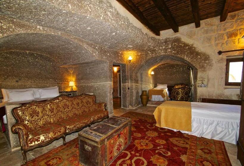 سوئیت با تخت بزرگ, Grand Cave Suites