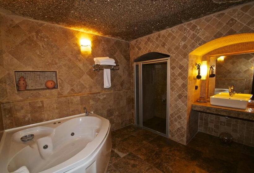 سوییت, Grand Cave Suites