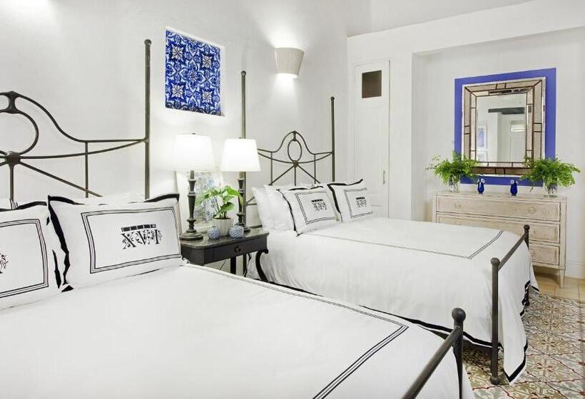 디럭스 룸, Casas Del Xvi