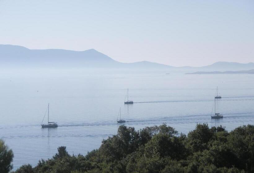 סטודיו סטנדרטי נוף לים, Villa Magemenou