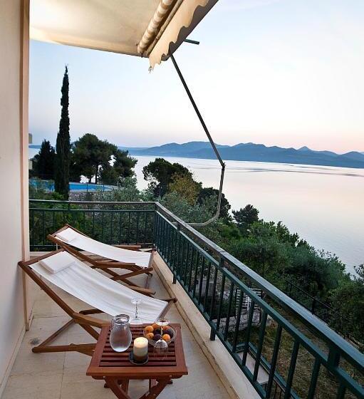 إستوديو قياسى مطل على البحر, Villa Magemenou