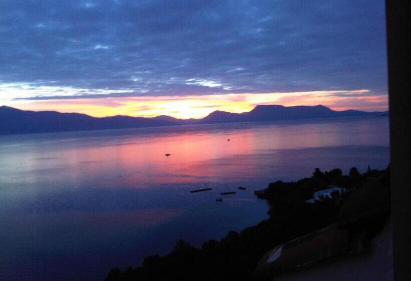 סטודיו סטנדרטי נוף לים, Villa Magemenou