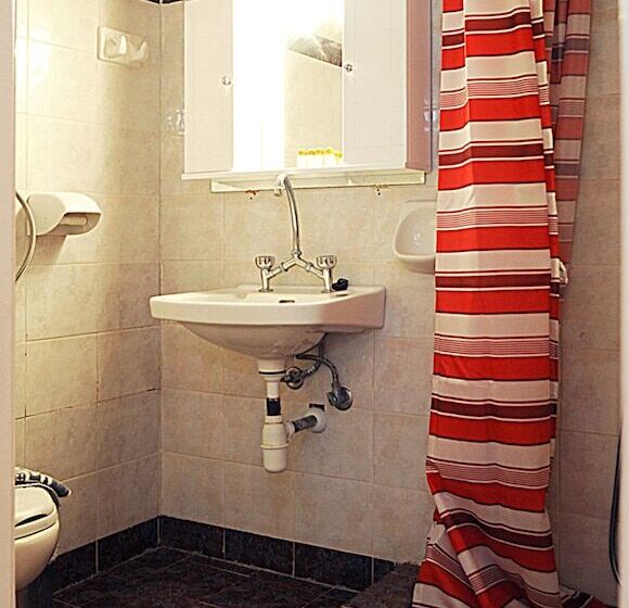 סטודיו עם נוף להרים, Villa Magemenou