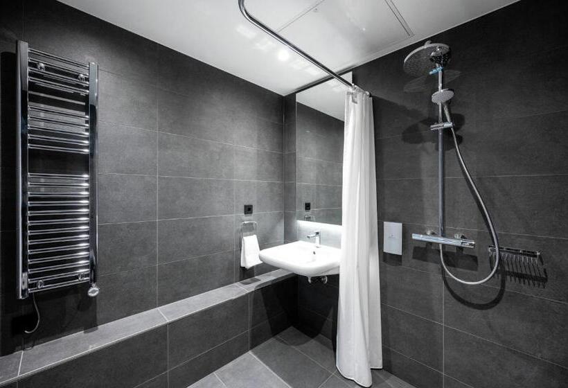 اتاق استاندارد برای معلولان, Staycity Aparthotels Frankfurt Airport