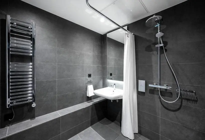 身障者適用スタンダードルーム, Staycity Aparthotels Frankfurt Airport