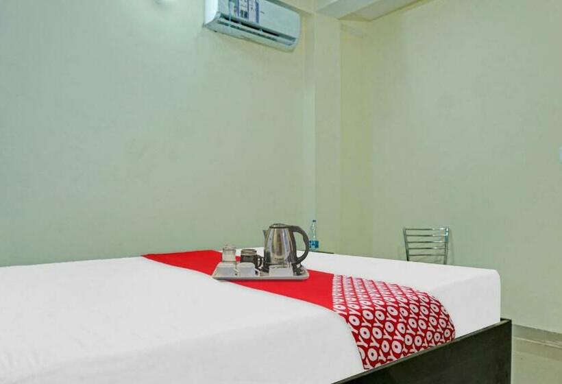 اتاق کلاسیک سه تخته, Flagship  Tulsi Inn