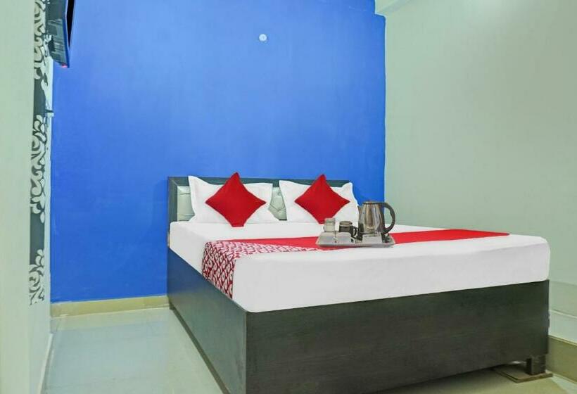 اتاق کلاسیک سه تخته, Flagship  Tulsi Inn