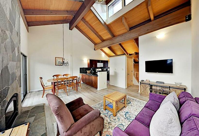 2ベッドルームハウス, Alpine Retreat