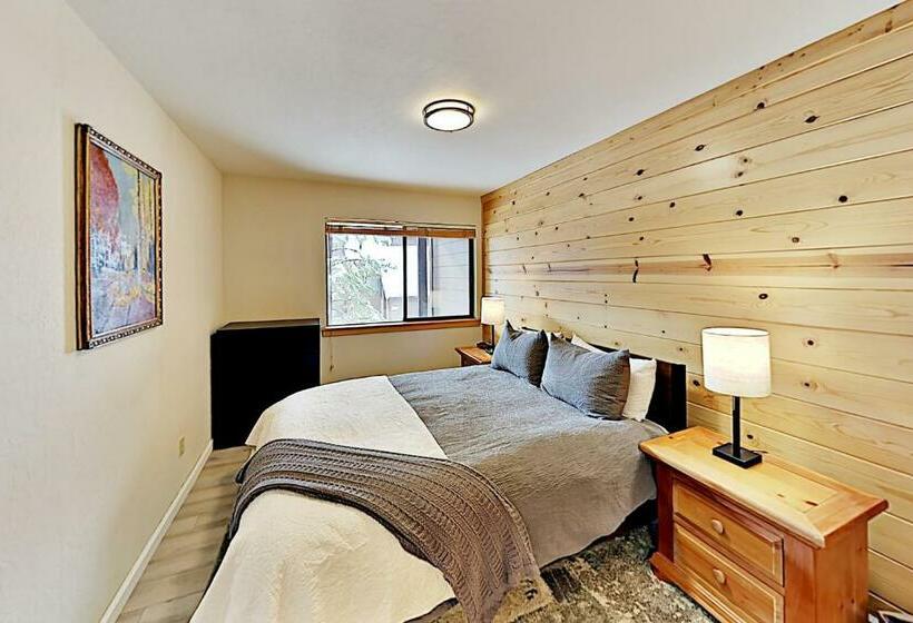 2ベッドルームハウス, Alpine Retreat