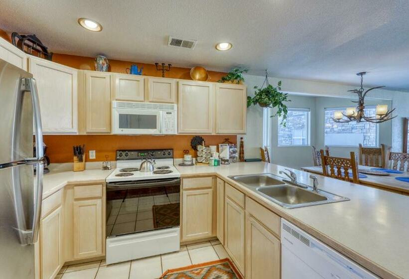 침실 2개 아파트, Bay Club 107