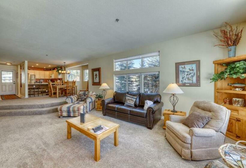 침실 2개 아파트, Bay Club 107