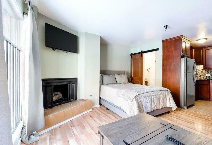 إستوديو قياسى, Elkhorn Angani 54