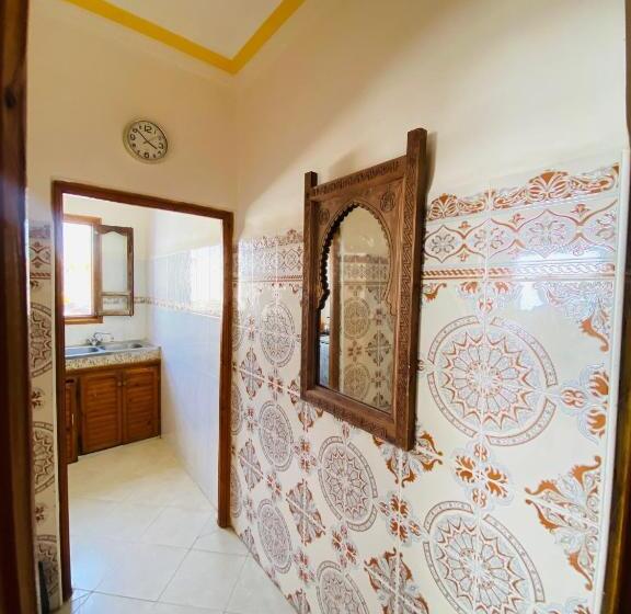 غرفة قياسية حمام مشترك, Ayour Hostel Taghazout