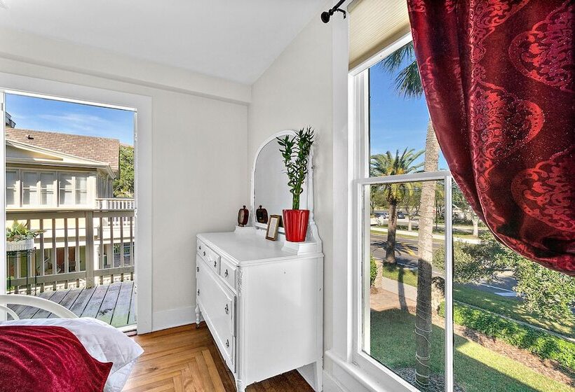 חדר דלוקס, Golden Magnolia Marina Resort