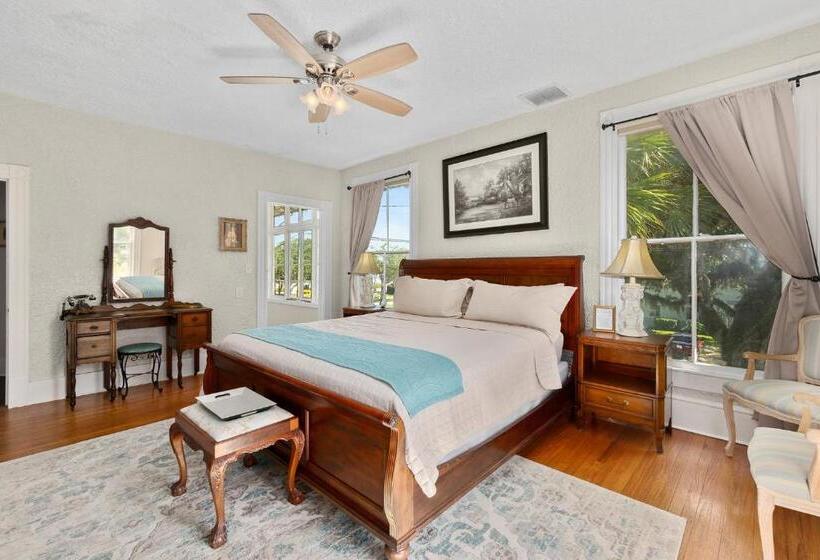 חדר דלוקס עם מיטת קינג, Golden Magnolia Marina Resort