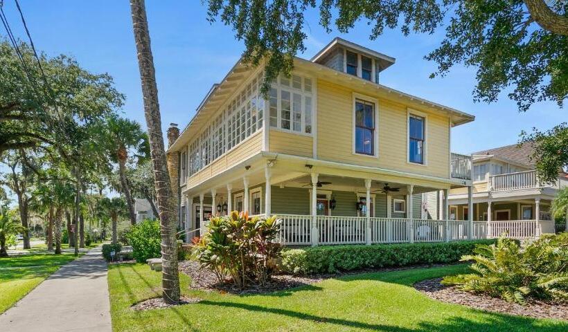 חדר דלוקס עם מיטת קינג, Golden Magnolia Marina Resort