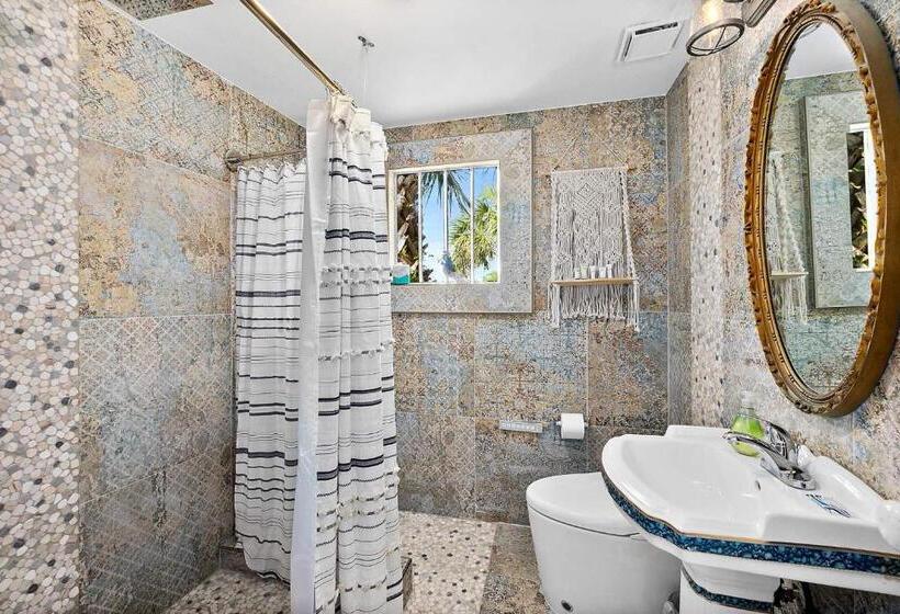 חדר דלוקס, Golden Magnolia Marina Resort