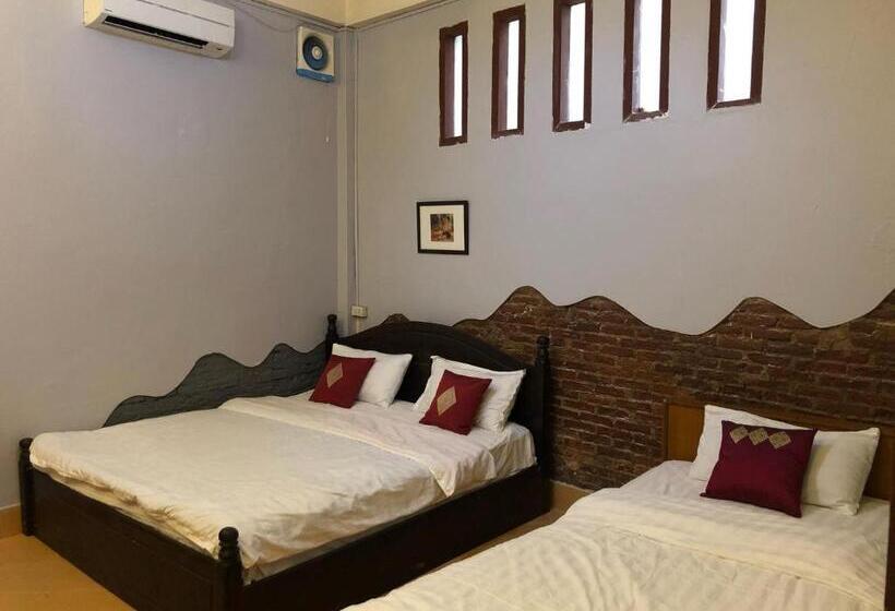 Номер Стандарт, Mekong Riverside