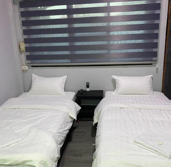 Номер Deluxe с Балконом, Mekong Riverside