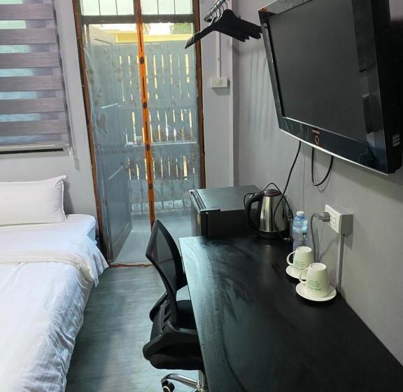 Номер Deluxe с Балконом, Mekong Riverside