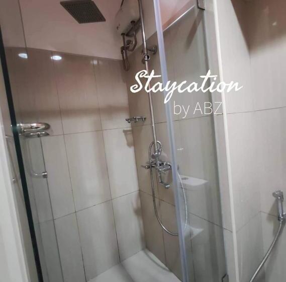 스탠다드 스튜디오 풀장 전망, Shell Residences Studio Unit