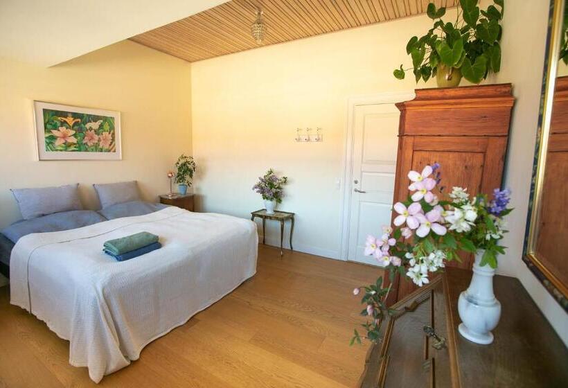 Номер Стандарт Совместная Ванная, Avalonbnb