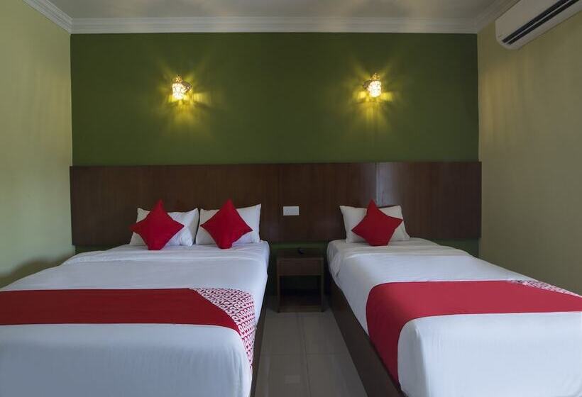 デラックストリプルルーム, Norshah Village Resort