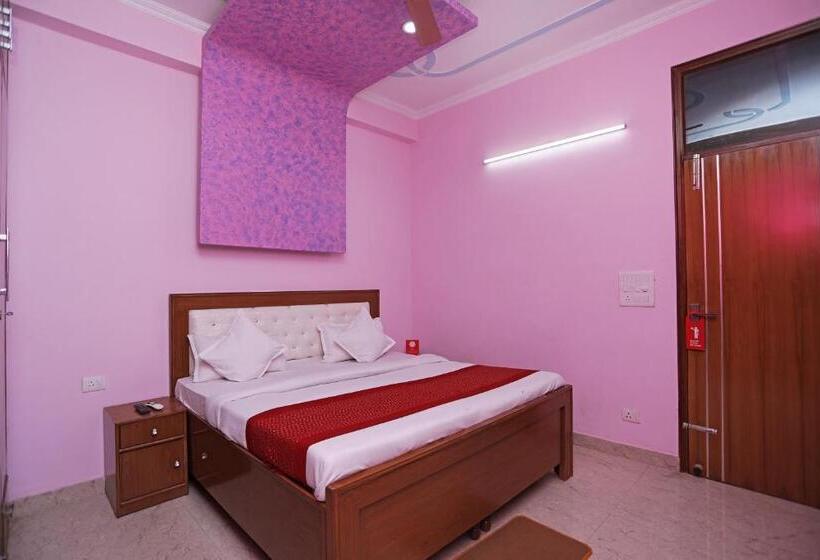 חדר קלאסי לשלושה, The Royal Suit Apartment By Oyo