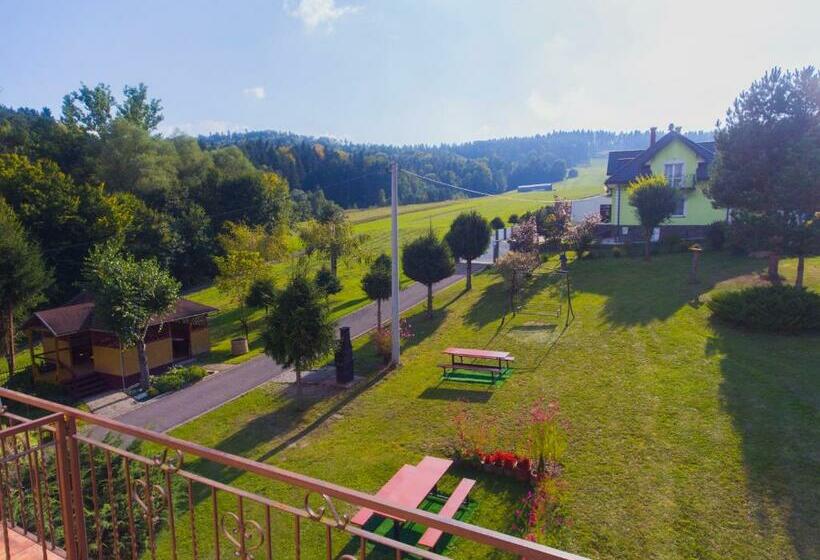 标准三人间, Leśne Zacisze