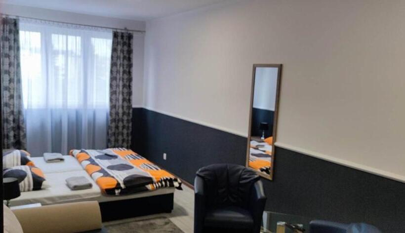 Номер Deluxe, Pokoje Kraska 36