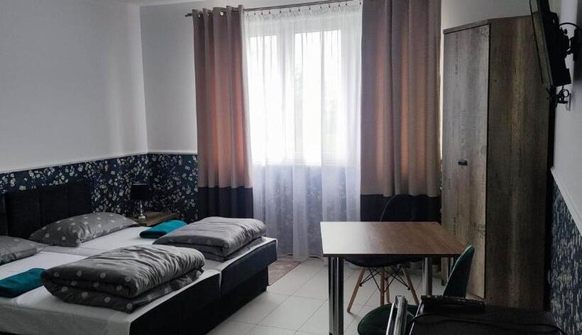 Quarto Estandar Cama King, Pokoje Kraska 36