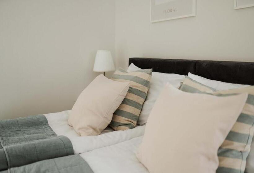 غرفة قياسية رباعية, Villa Adele