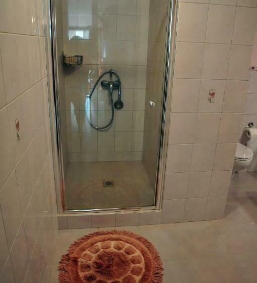 غرفة قياسية حمام مشترك, Modrzewiowe Wzgorze