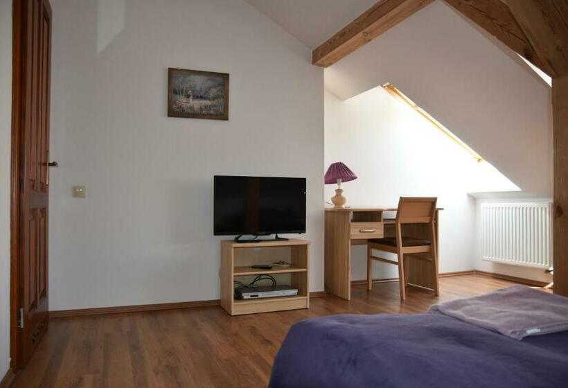 غرفة قياسية حمام مشترك, Modrzewiowe Wzgorze