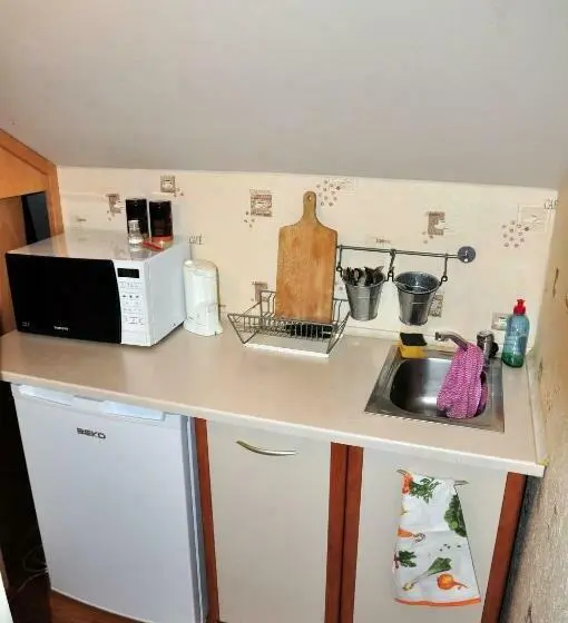 Perhehuone, Modrzewiowe Wzgorze