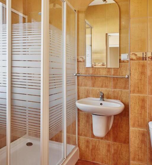 スタンダード4人部屋, Dom Na Wzgórzu