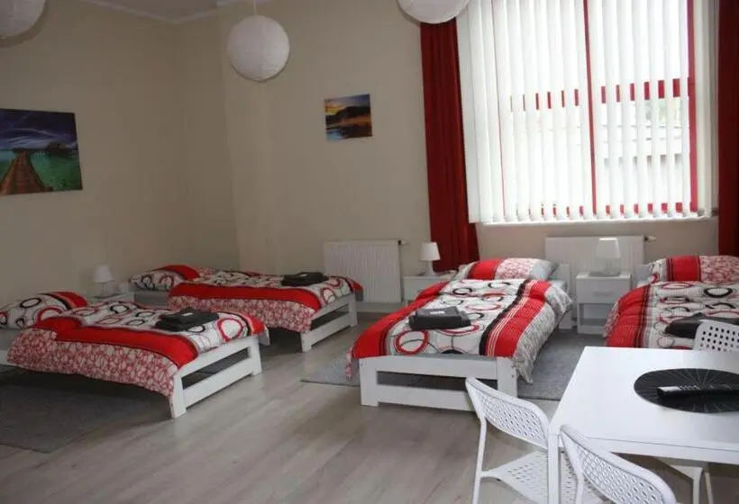 スタンダード４人部屋, Pokoje Nad Nysą Olszyna
