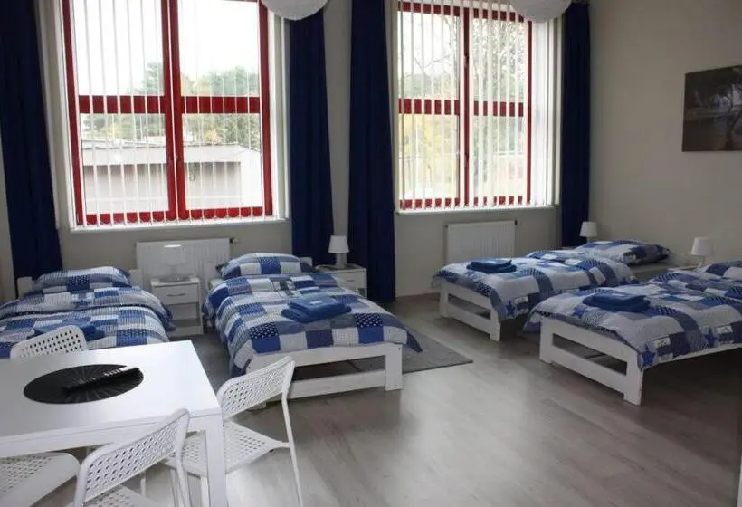 スタンダード４人部屋, Pokoje Nad Nysą Olszyna