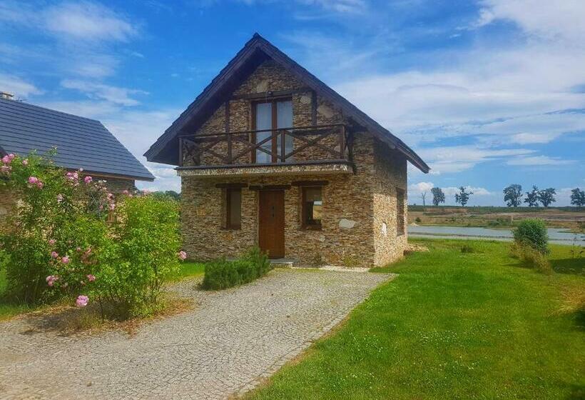 בקתת סופריור בת חדר 1, Miłocin Park Centrum Wypoczynkowo Konferencyjne