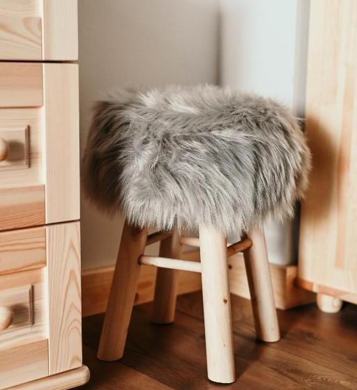 חדר סטנדרט לשלושה, Tarasówka U Zająca