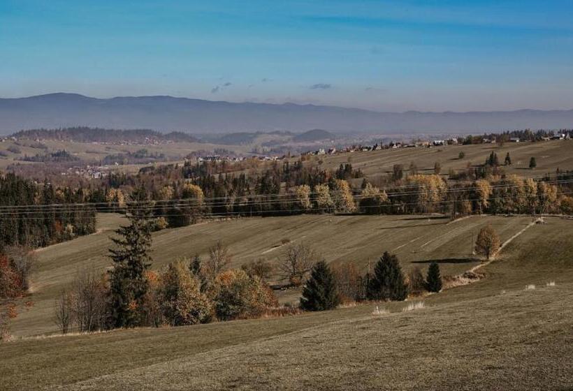 חדר סטנדרט לשלושה, Tarasówka U Zająca