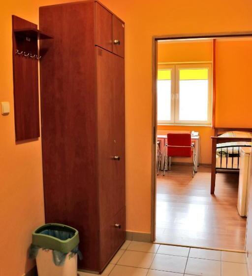Номер Стандарт Трехместный, Dom Studenta Pans   Akademik, Hostel