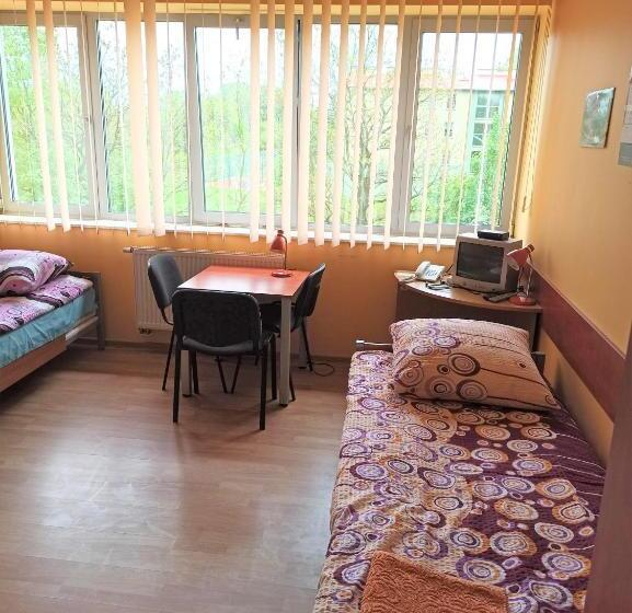 Четырехместный Номер Стандарт, Dom Studenta Pans   Akademik, Hostel