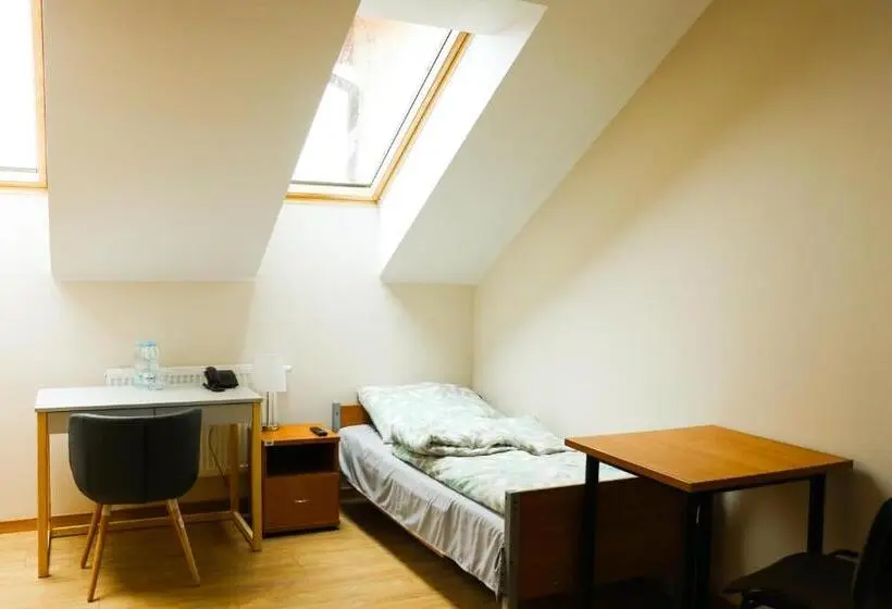 スタンダードシングルルーム, Dom Studenta Pans   Akademik, Hostel