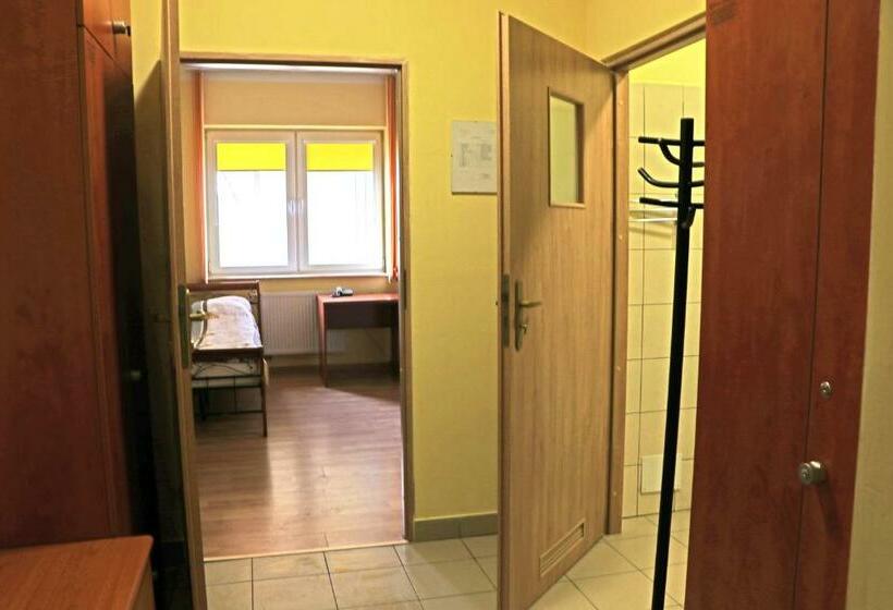 חדר סטנדרט, Dom Studenta Pans   Akademik, Hostel