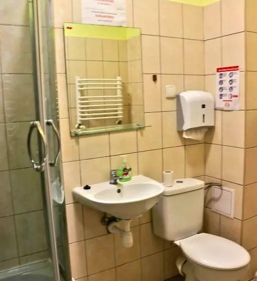 スタンダードルーム, Dom Studenta Pans   Akademik, Hostel
