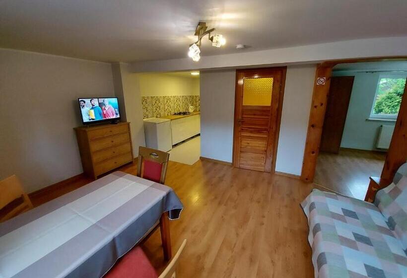 إستوديو قياسى, Agroturystyka Pod Klonem